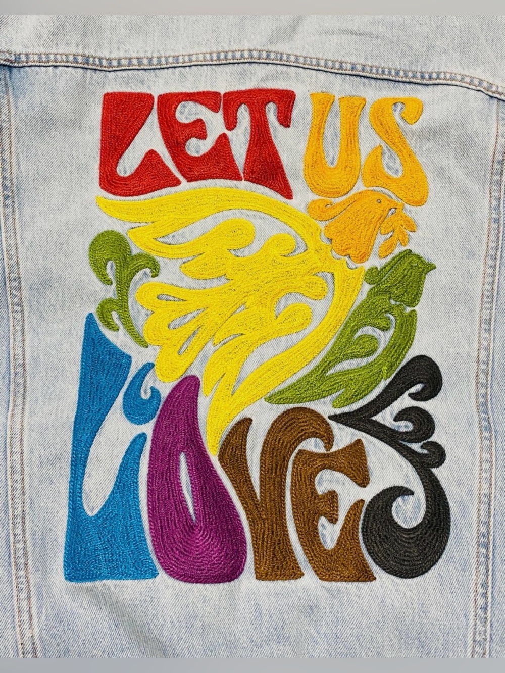 Levi's® Let Us Love Trucker Jacket- Size Small - Picture 4 of 4